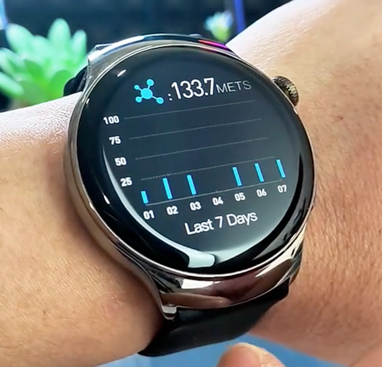 Z93 Pro Smartwatch – 1.52” AMOLED HD Display, Gesture Control, 3-7 Day Battery, Multi-Language, Health & Sports Monitoring